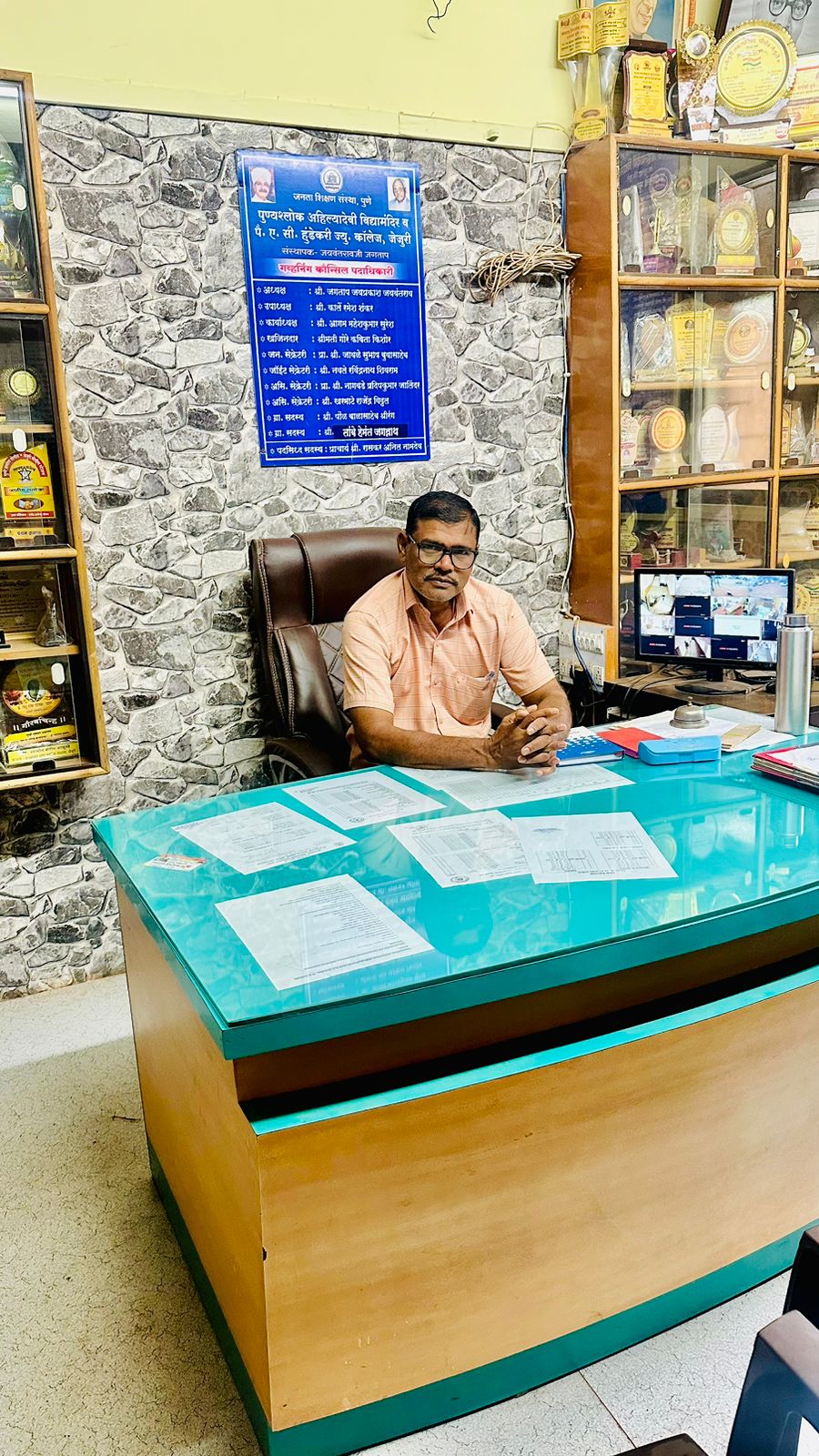 श्री. बधे