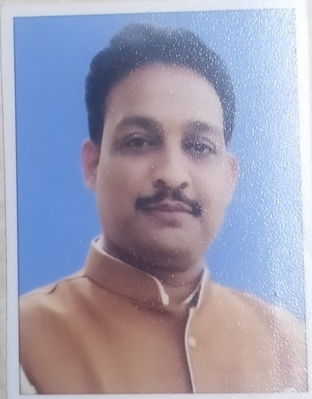 श्री. आगम महेशकुमार सुरेश 