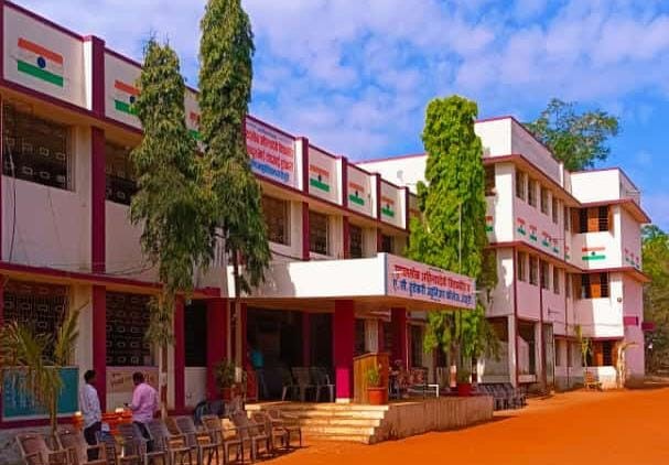 पुण्यश्लोक अहिल्यादेवी विद्यामंदिर व अ. चां. हुंडेकरी कनिष्ठ महाविद्यालय